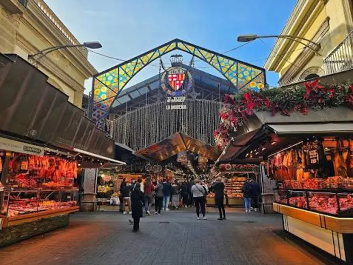 San Sebastián: Pintxos vs. Tapas (How to Eat Like a Local in the Basque Country)