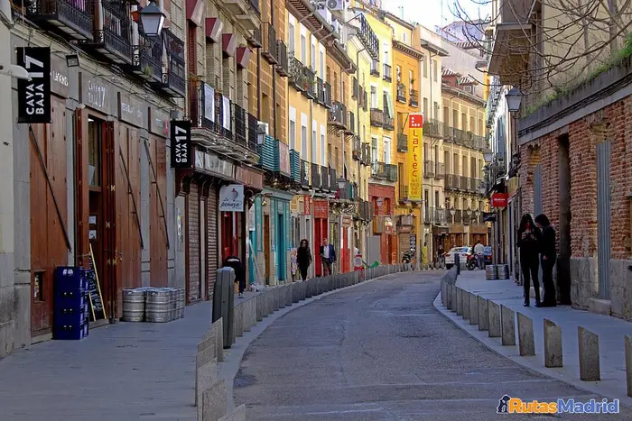 La Latina & El Rastro: A Guide to Madrid's Most Vibrant Heritage and Markets - Image 2