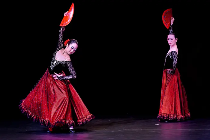 The Roots of Flamenco: A Walk through Triana and Santa Cruz - Image 3