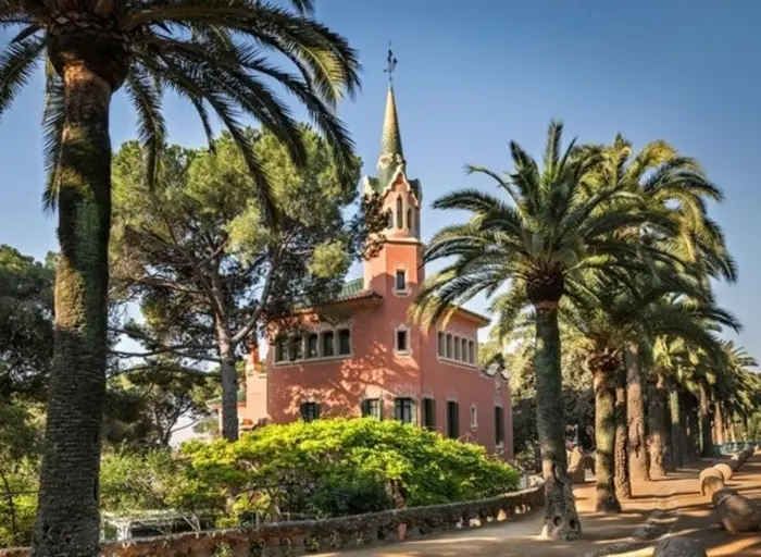 Park Güell & Gràcia Village: A Look into Gaudí's World and Local Neighborhoods