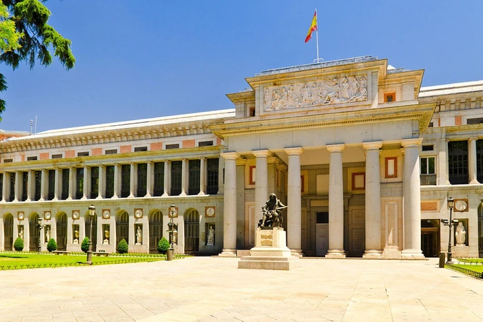 Paseo del Prado & The Golden Triangle: Art Route of Madrid