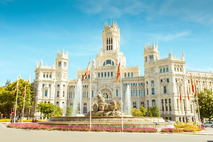 Paseo del Prado & The Golden Triangle: Art Route of Madrid - Image 3
