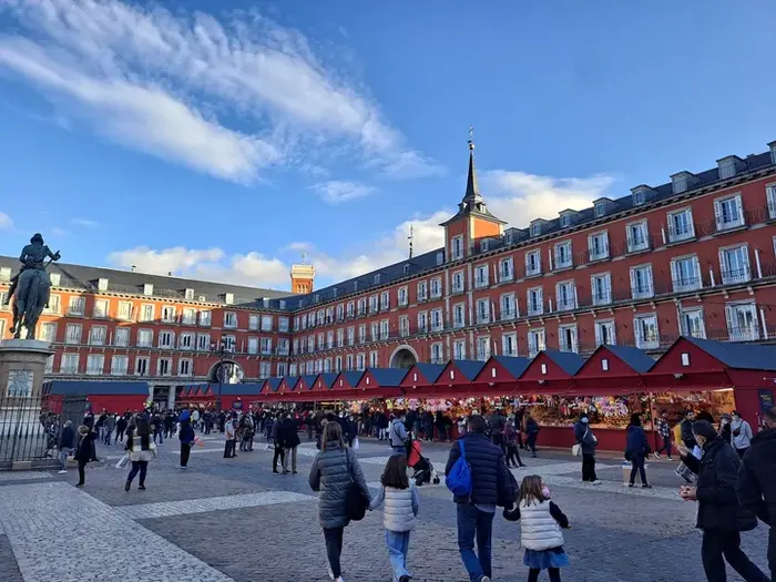 Malasaña Neighborhood: Street Art, Counterculture, and Unfiltered Madrid - Image 2
